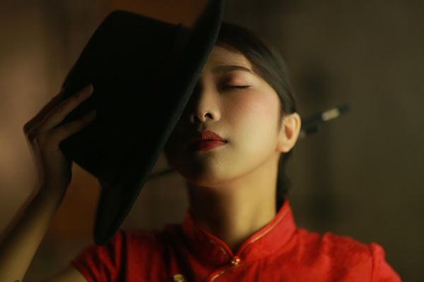 Jak wykorzystać modne zestawy dwuczęściowe do stworzenia unikalnego stylu?